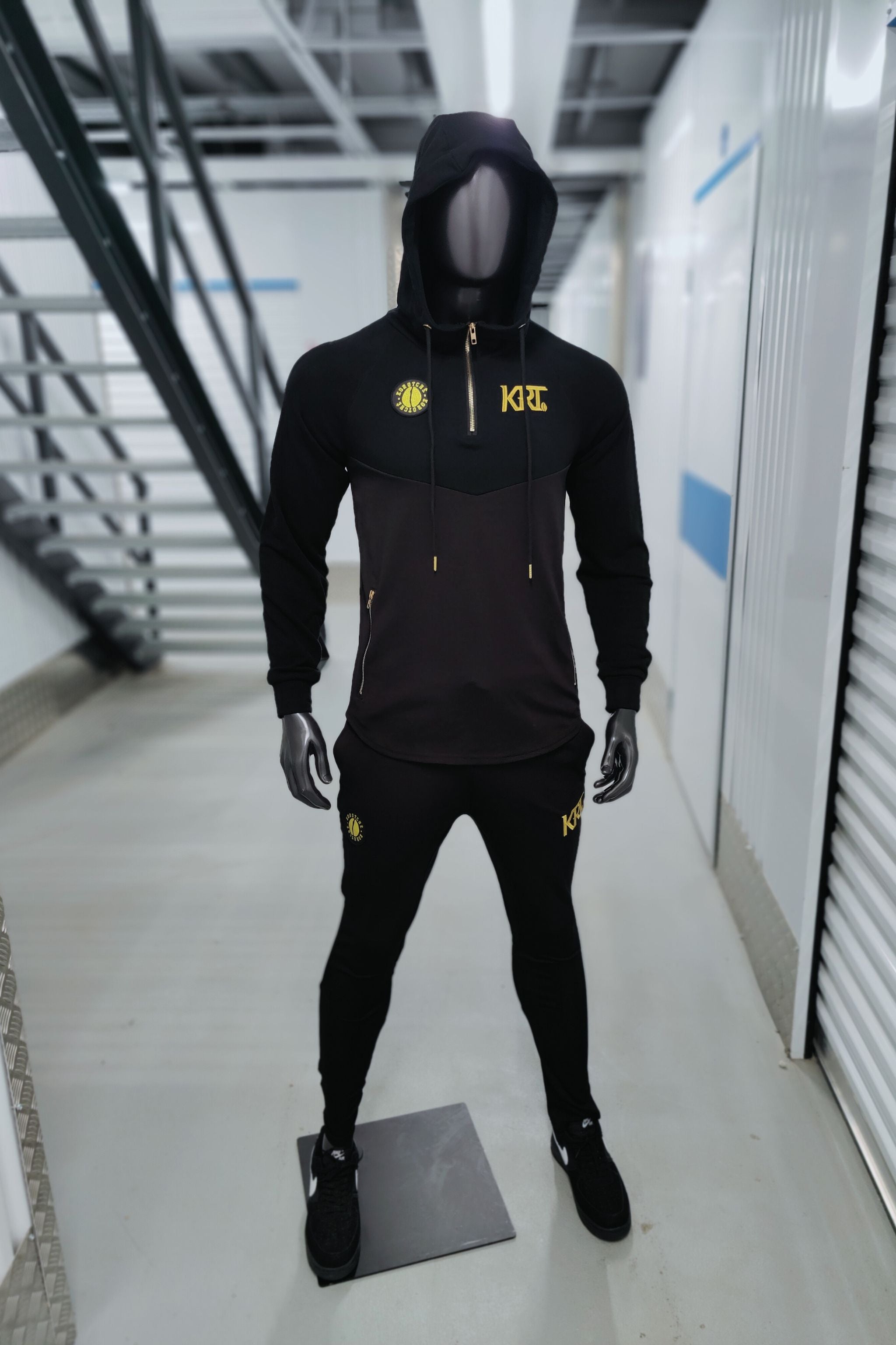 Tracksuit (IRON) Black