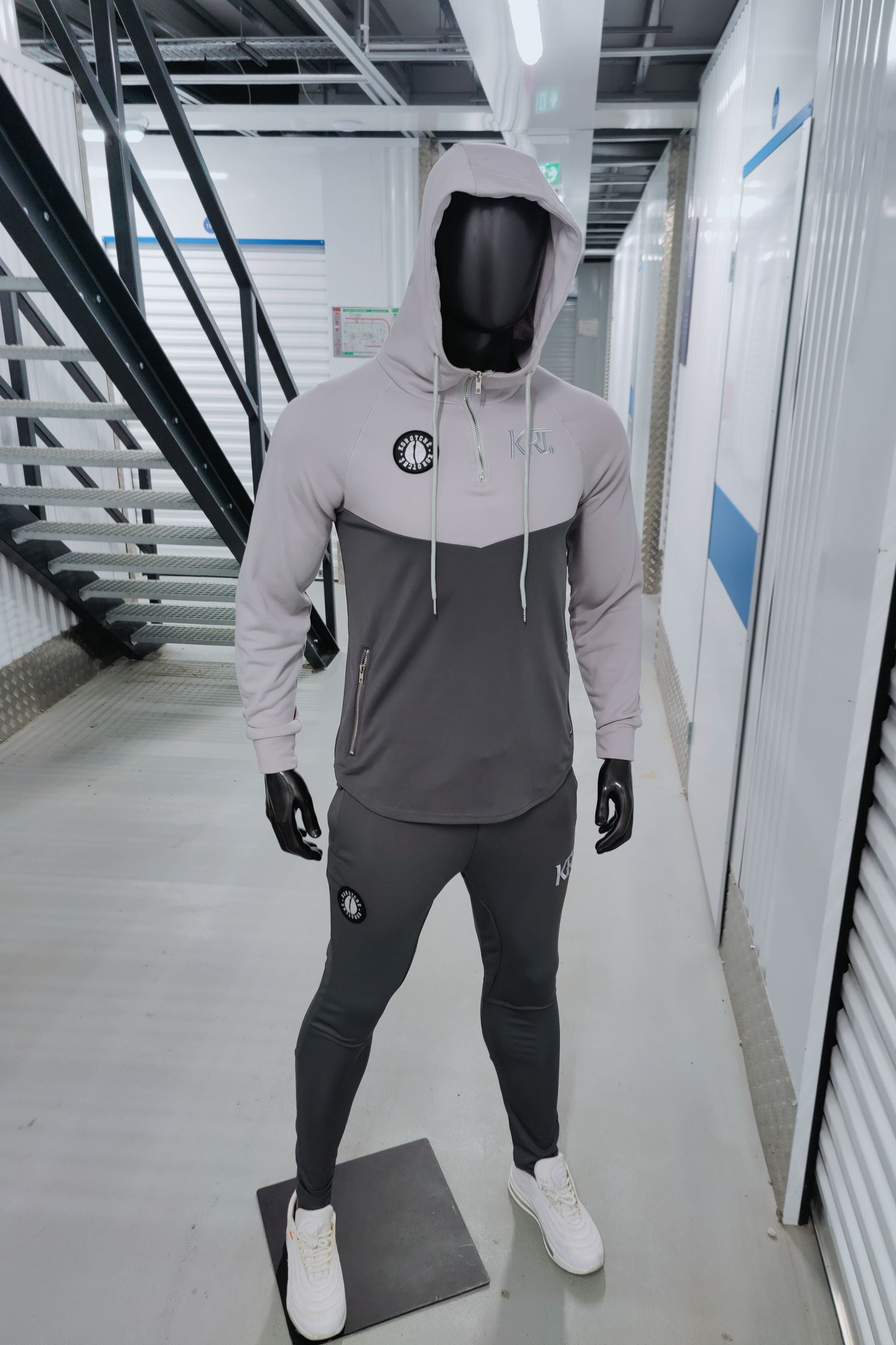 Tracksuit (IRON) gray