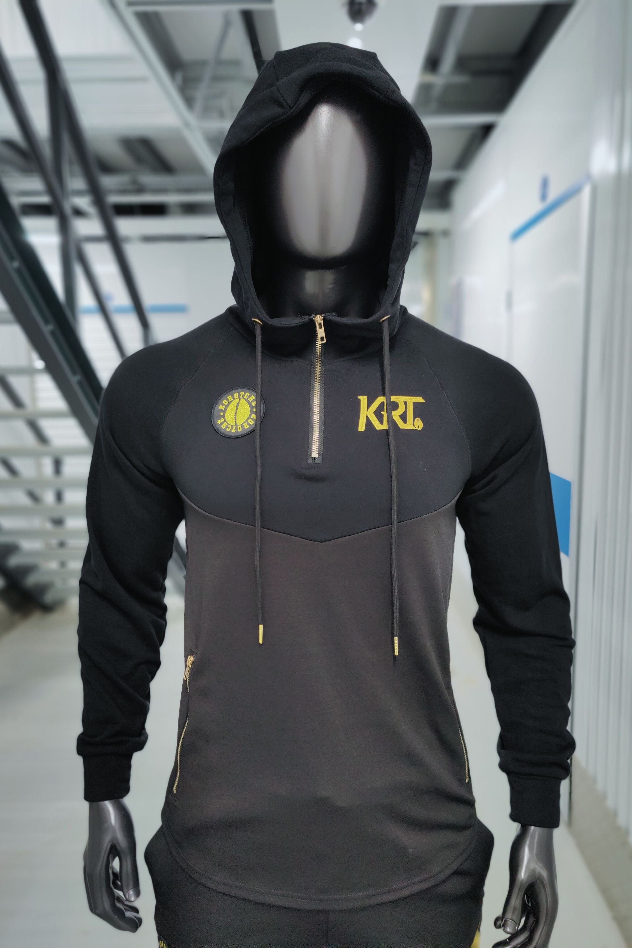 Tracksuit (IRON) Black