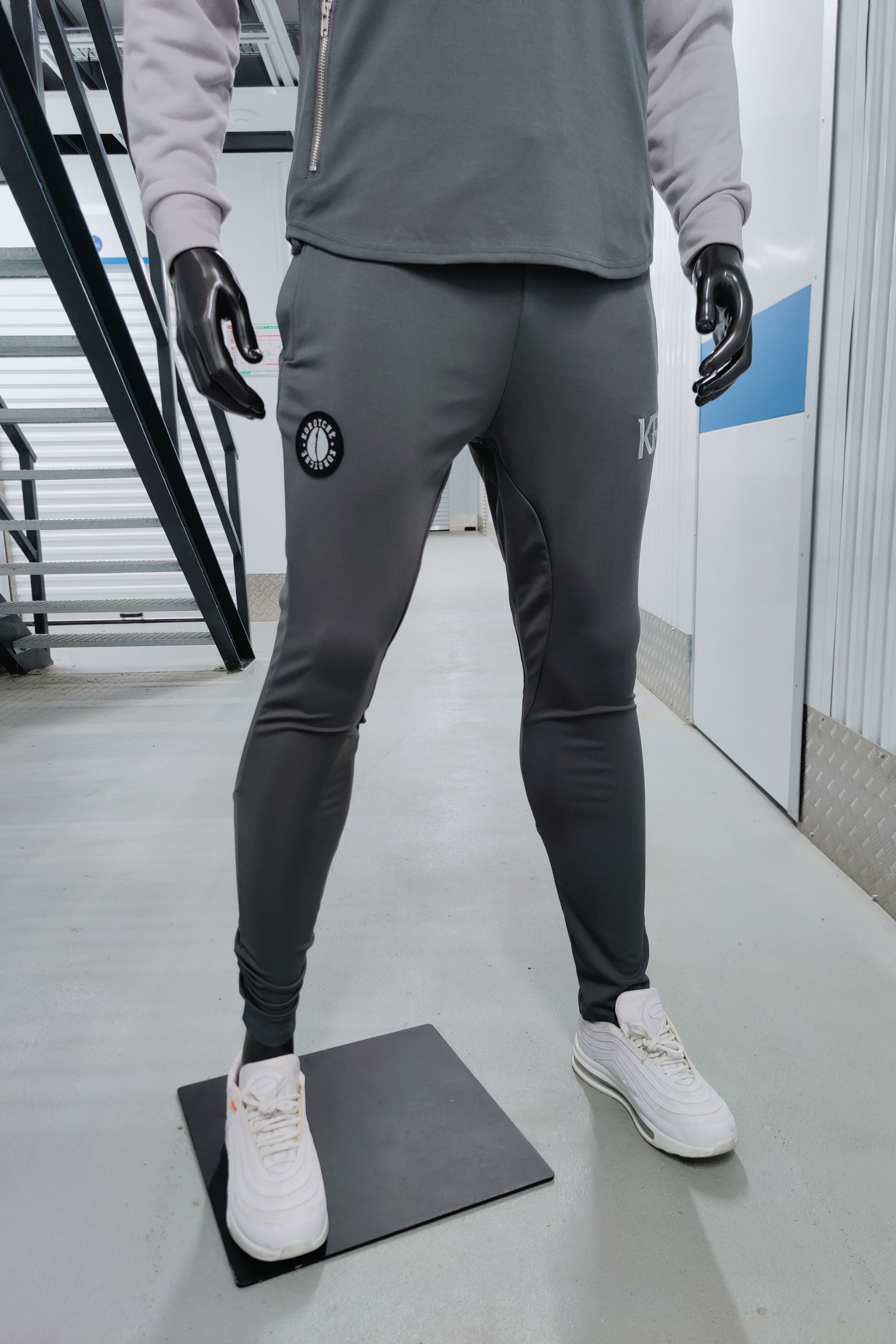 Tracksuit (IRON) gray